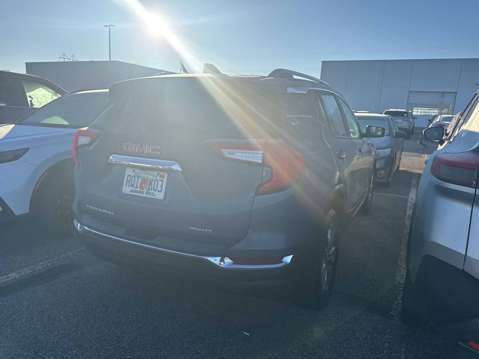 2024 Gmc Terrain SLT photo 2