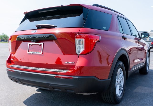 2023 Ford Explorer XLT photo 6