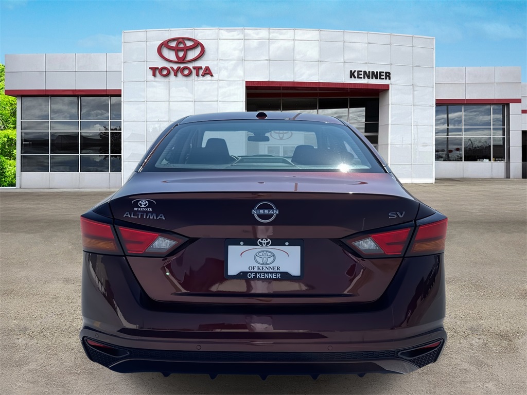 2024 Nissan Altima 2.5 SV photo 4