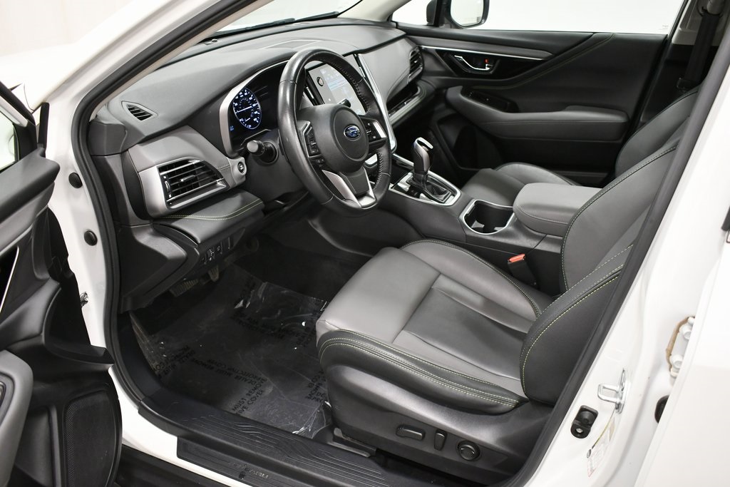 2021 Subaru Outback Onyx Edition XT photo 10
