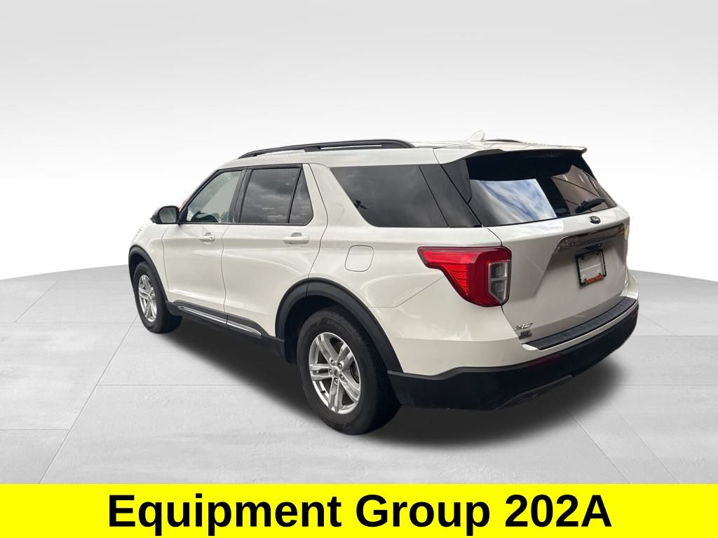2022 Ford Explorer XLT photo 3