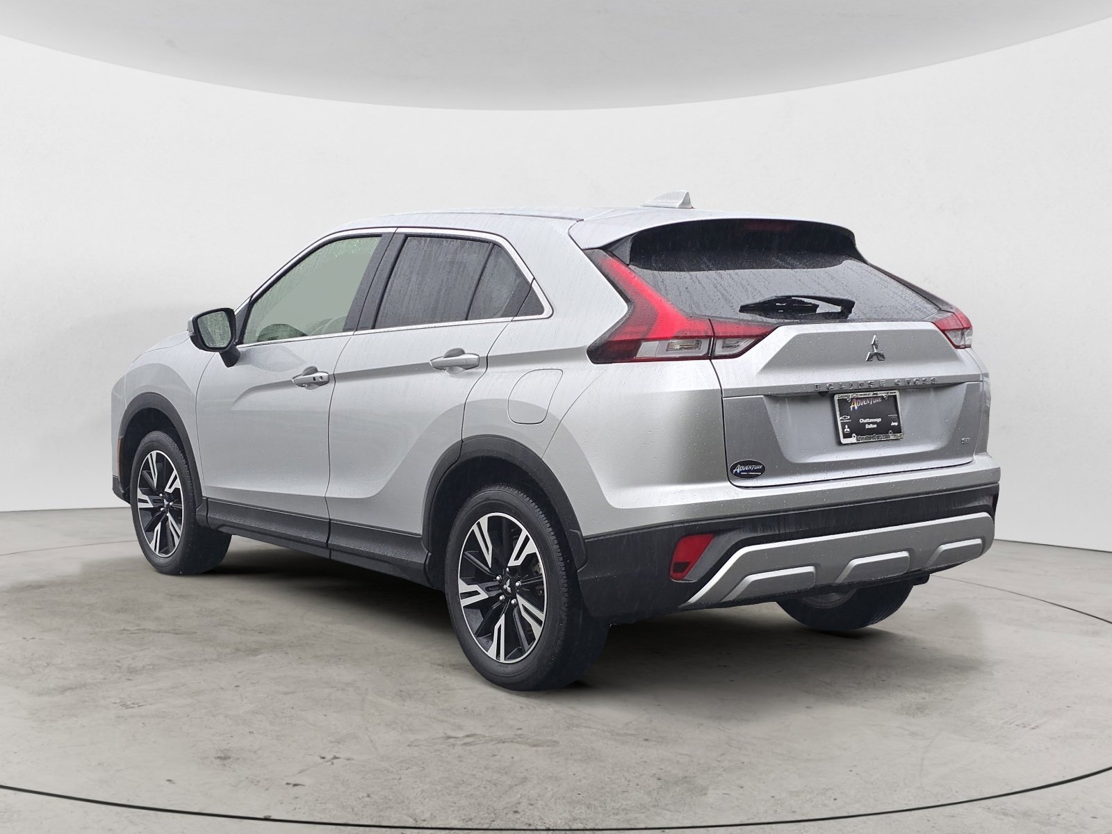 2024 Mitsubishi Eclipse Cross SE photo 2