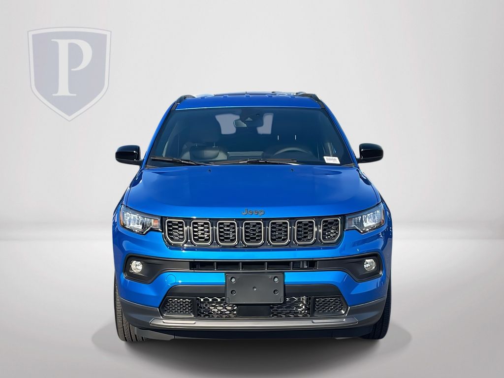 2025 Jeep Compass Latitude photo 2
