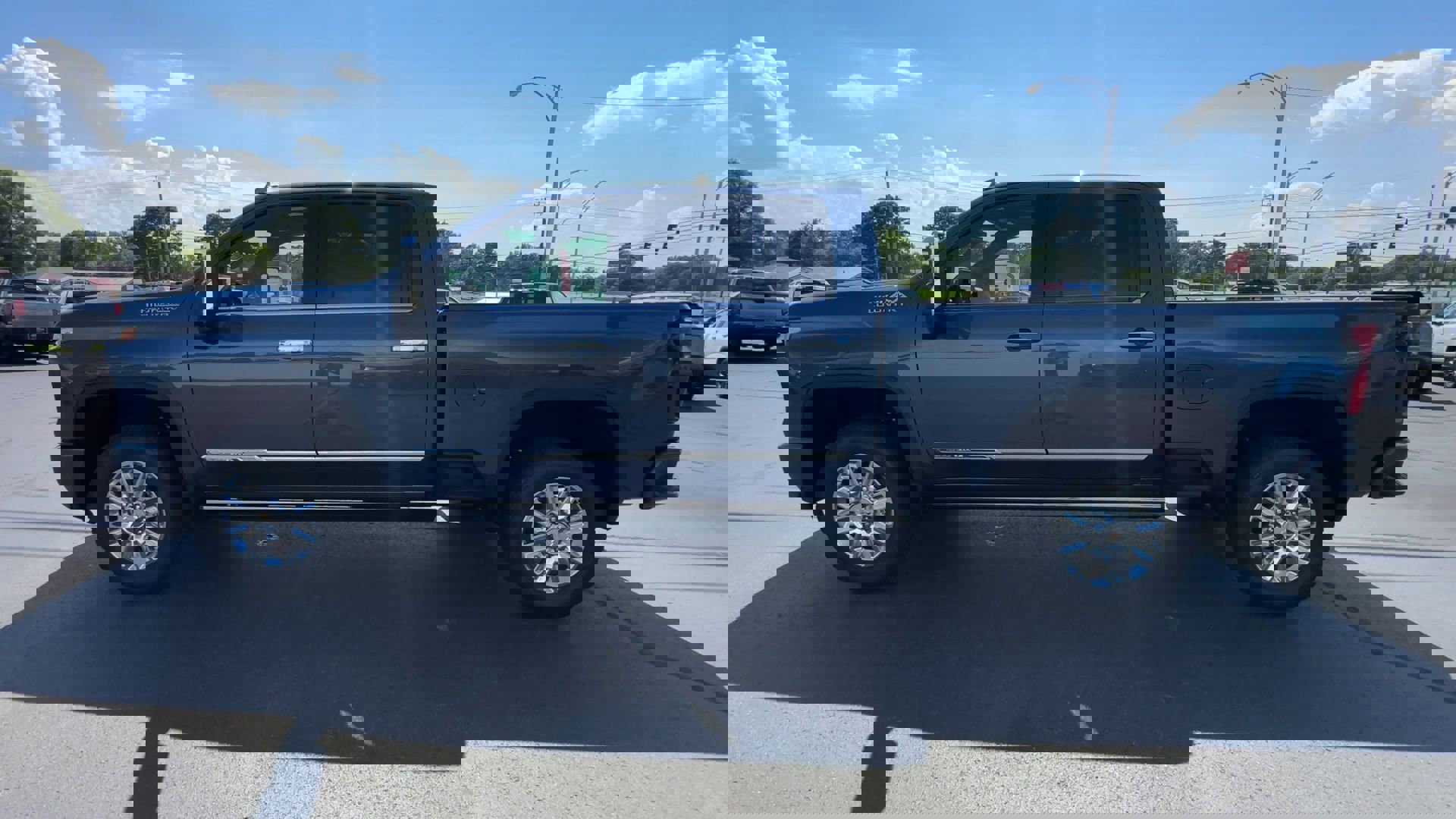 2025 Chevrolet Silverado 2500HD High Country photo 4