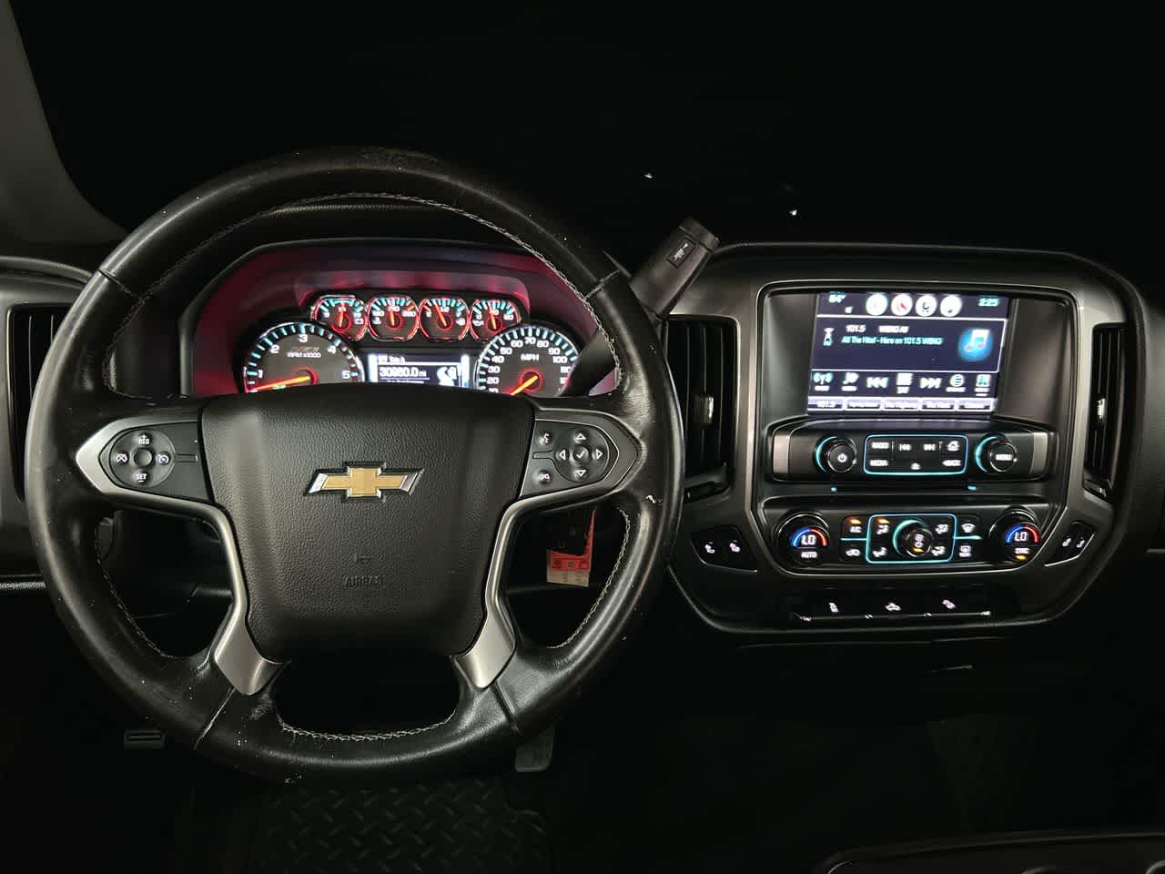 2017 Chevrolet Silverado 1500 LT photo 16