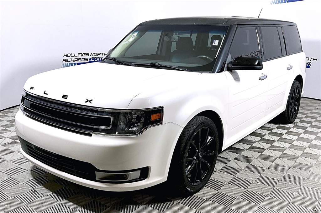 2017 Ford Flex SEL's photo