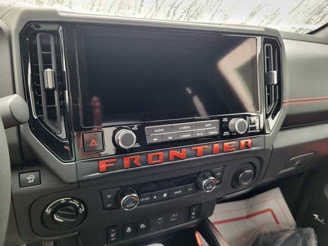 2025 Nissan Frontier PRO-4X photo 15