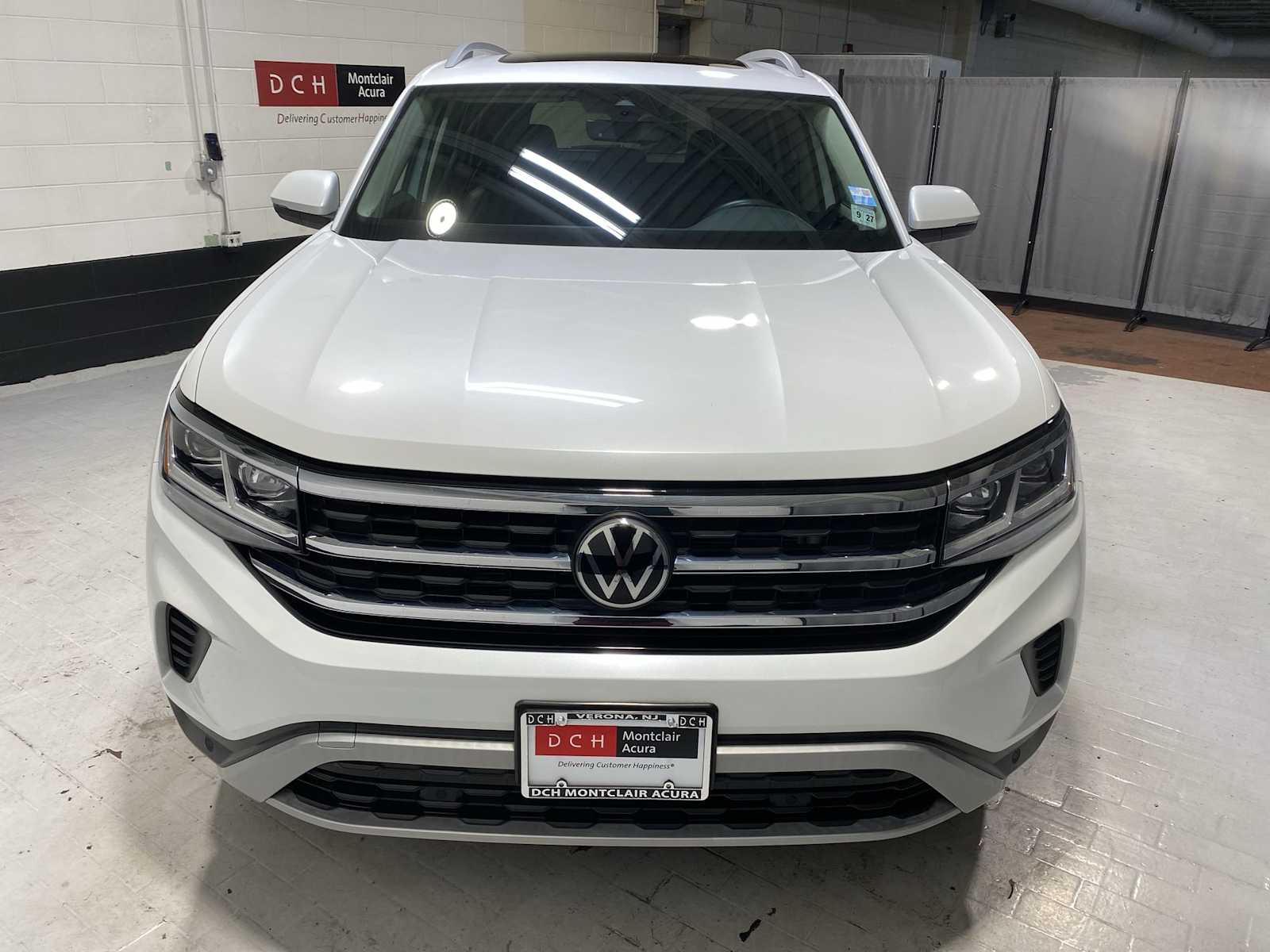 2022 Volkswagen Atlas SEL photo 4