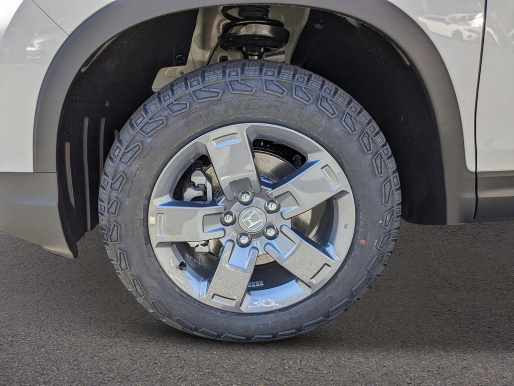 2025 Honda Ridgeline TrailSport photo 9