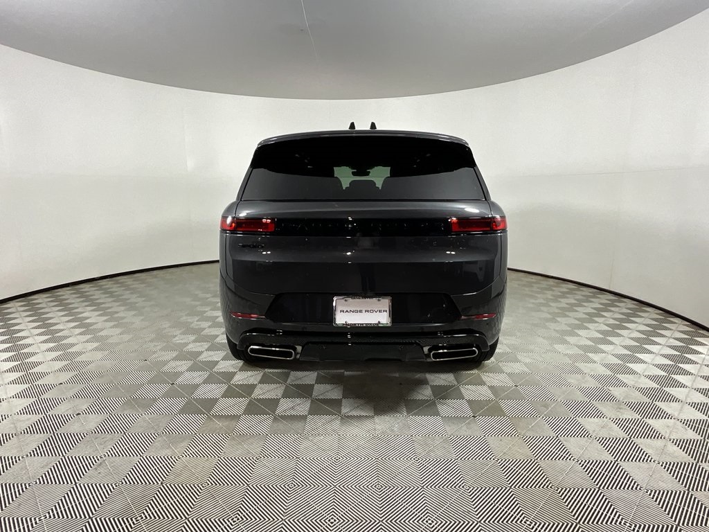 2025 Land Rover Range Rover Sport SE photo 2