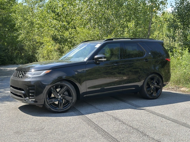2025 Land Rover Discovery Dynamic SE's photo