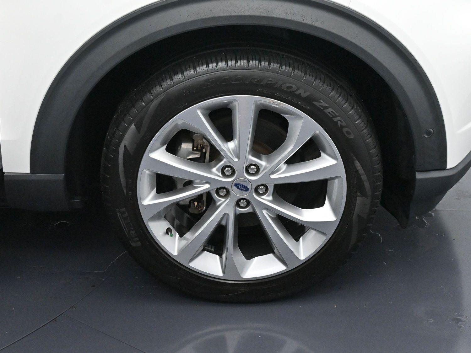 2022 Ford Explorer Platinum photo 33