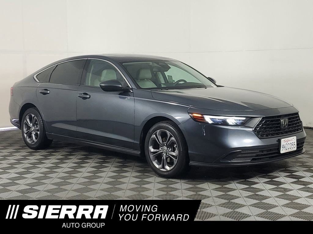 2023 Honda Accord EX's photo