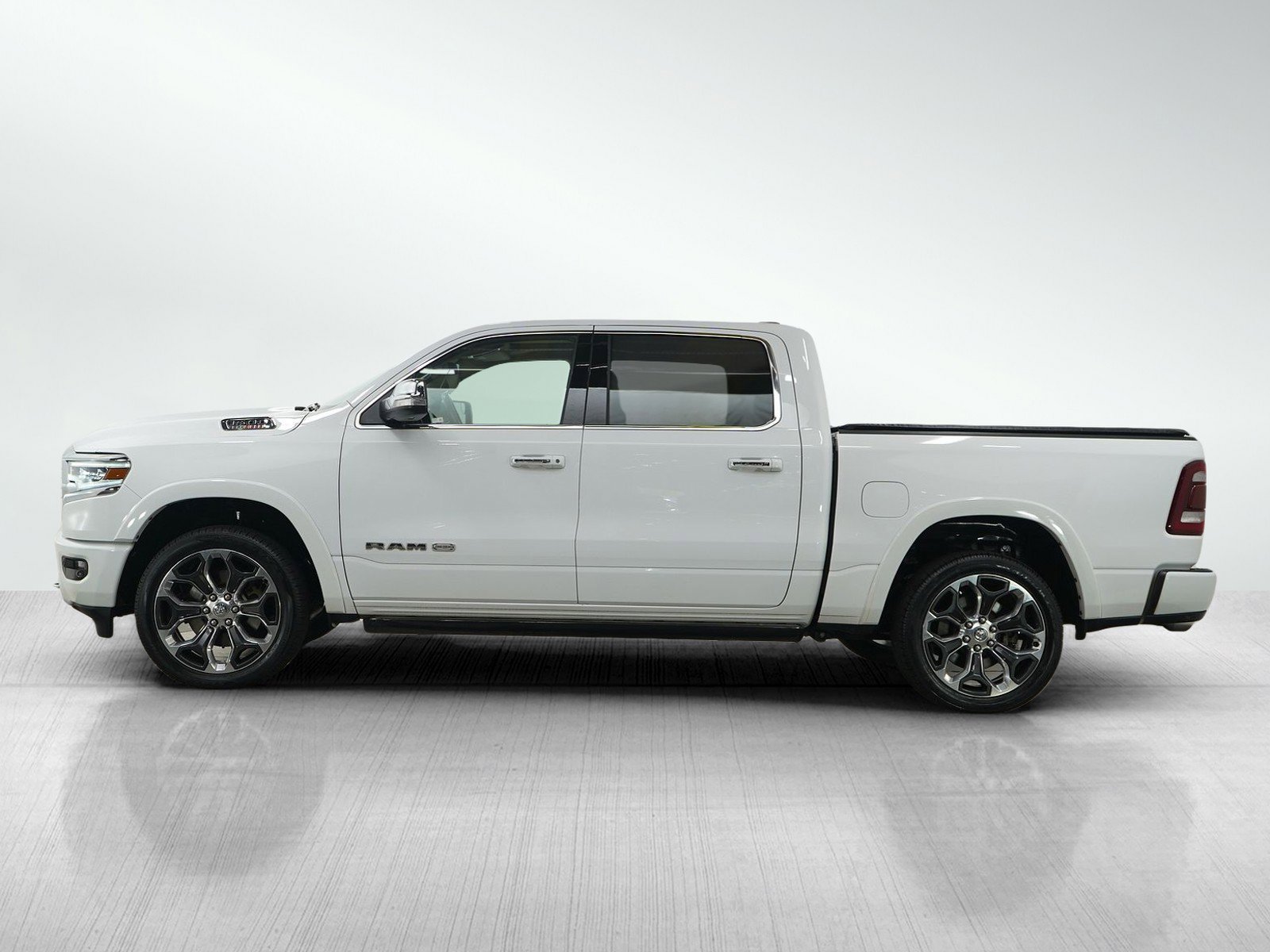 2021 Ram 1500 Longhorn photo 2