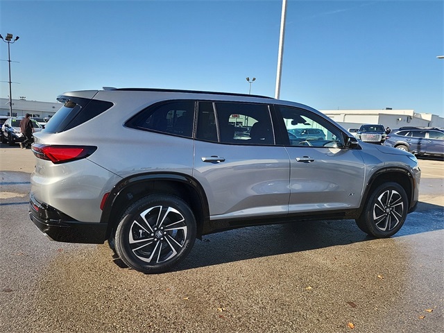 2025 Buick Enclave Sport Touring photo 2