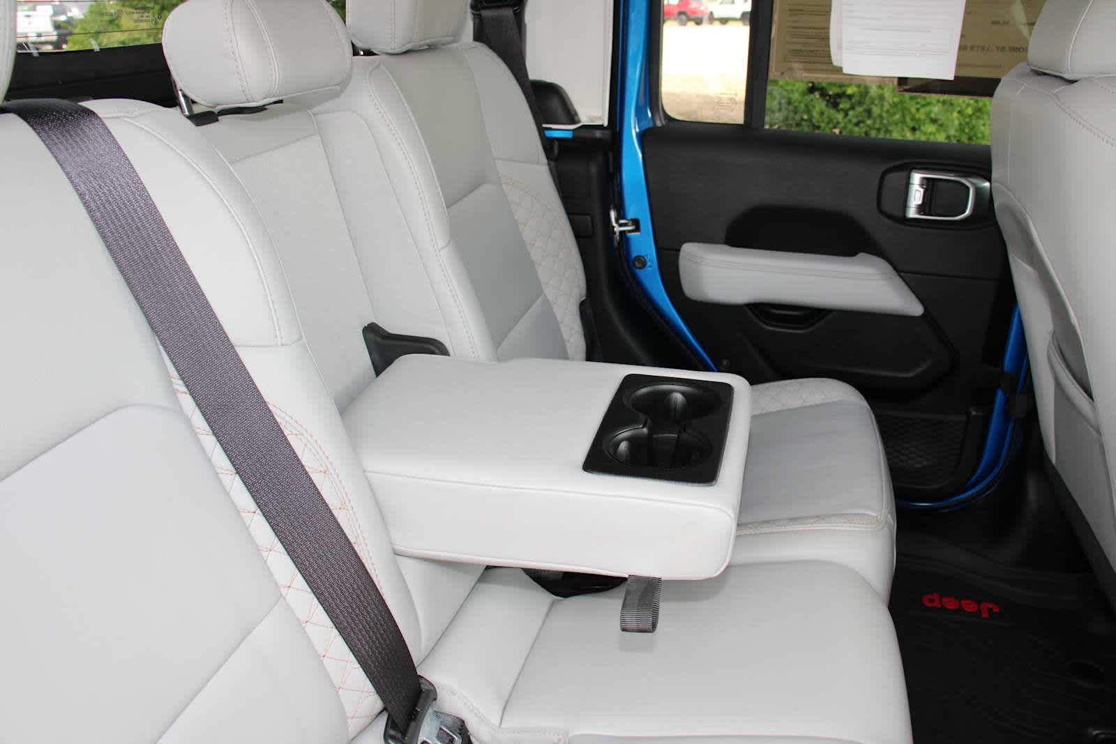 2022 Jeep Gladiator High Altitude photo 39