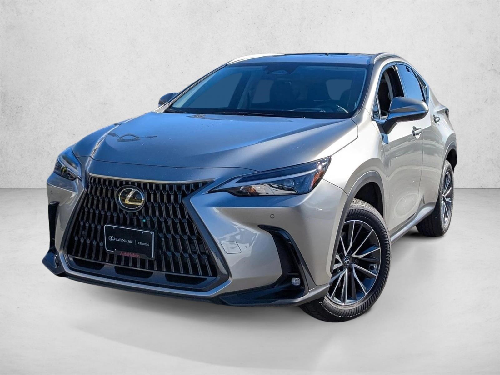 2025 Lexus NX Hybrid 350h's photo