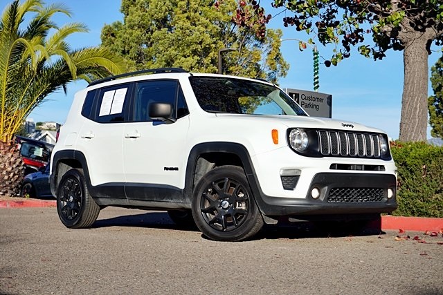 Certified Used 2022 White Jeep Latitude image 1