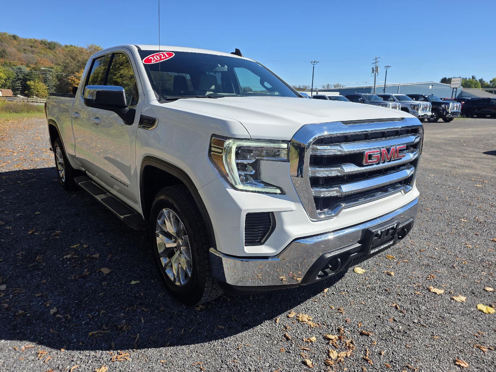 2021 Gmc Sierra 1500 SLE photo 4