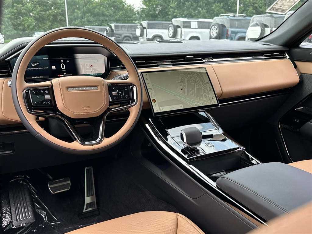 2025 Land Rover Range Rover Sport SE photo 2