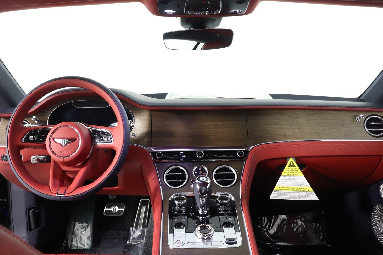 2024 Bentley Continental GT V8 photo 18