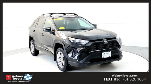 2023 Toyota RAV4 XLE's photo