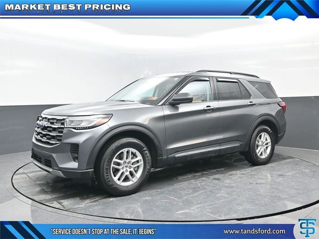 2025 Ford Explorer Active's photo