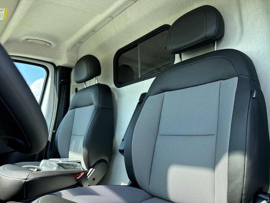 2025 Ram ProMaster 1500 photo 3