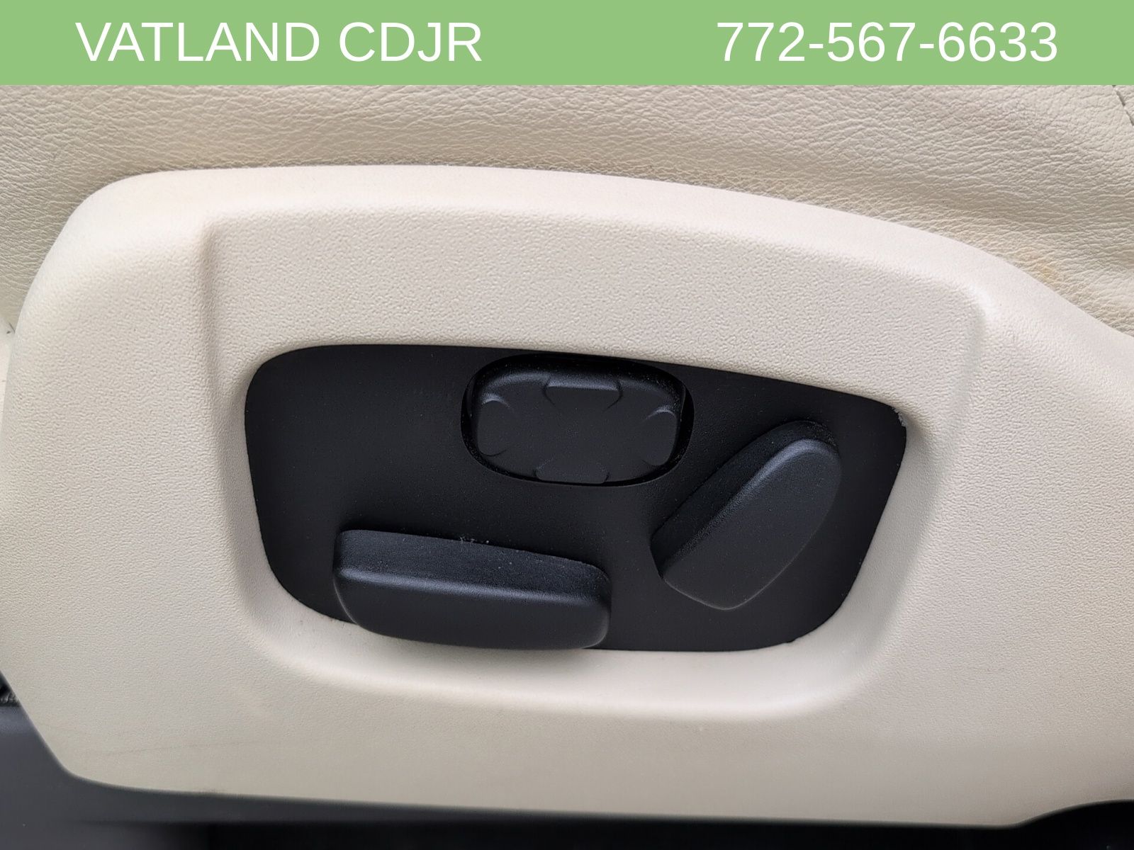 2016 Lincoln MKT EcoBoost photo 35