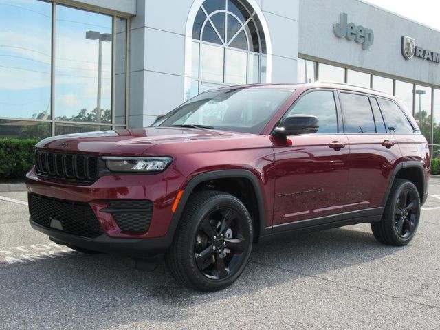 2025 Jeep Grand Cherokee Altitude X photo 3