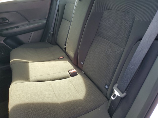 2025 Nissan Kicks S photo 6