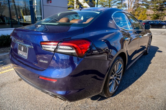 2021 Maserati Ghibli S Q4 photo 3