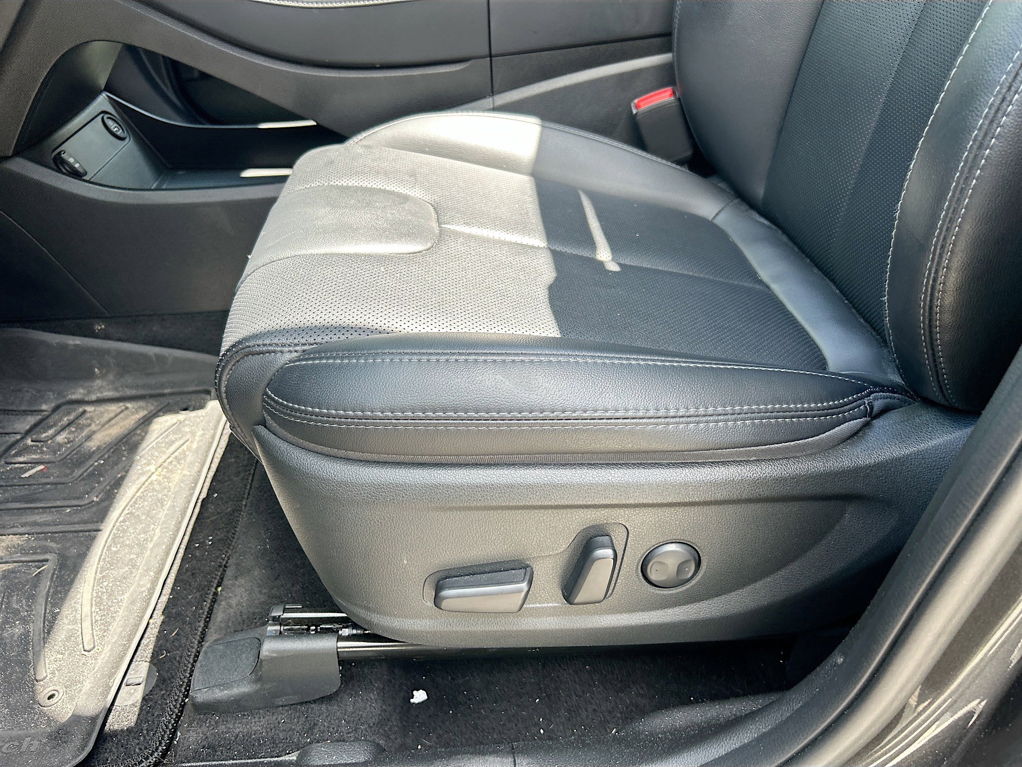 2023 Hyundai Santa Fe SEL Premium photo 18