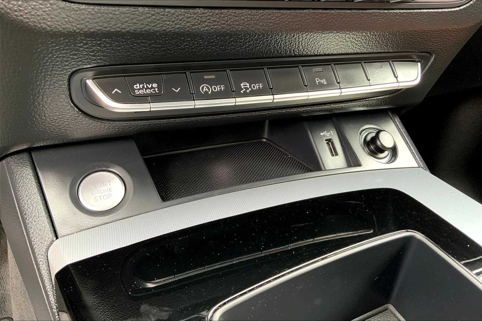 2025 Audi Q5 S line Premium 45 TFSI photo 31