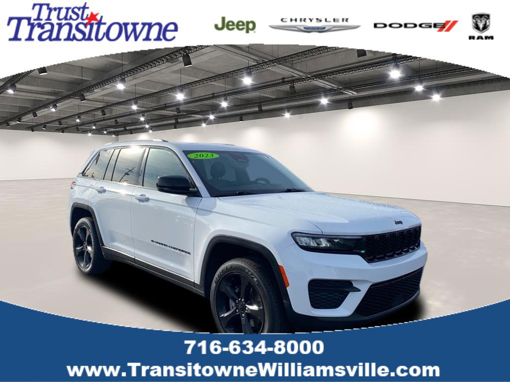 2023 Jeep Grand Cherokee Altitude's photo