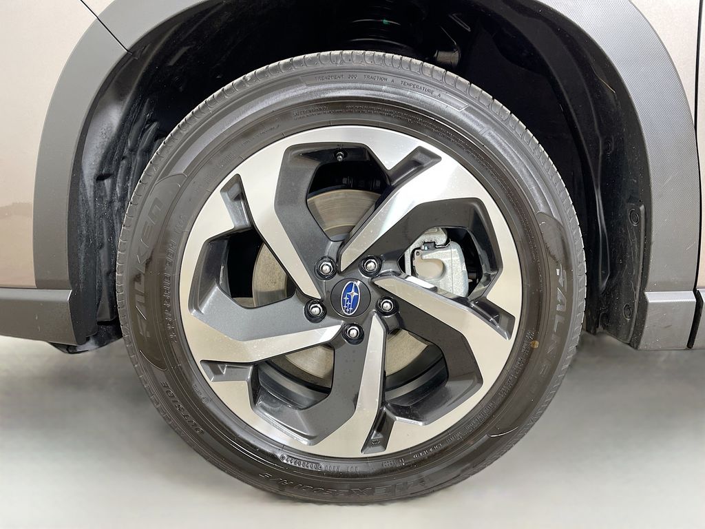 2022 Subaru Forester Touring photo 30