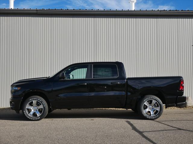 2025 Ram 1500 Tradesman photo 2