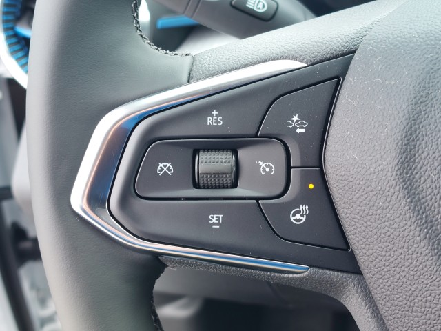 2025 Chevrolet Trax LT photo 19
