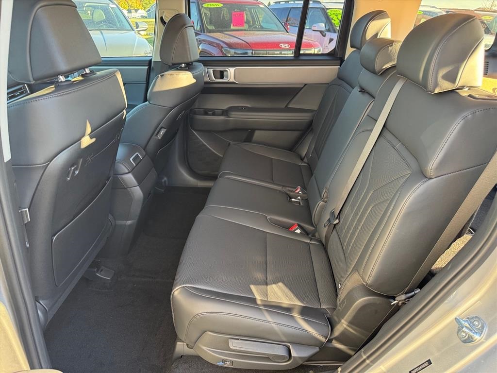 2026 Hyundai Santa Fe SEL photo 4