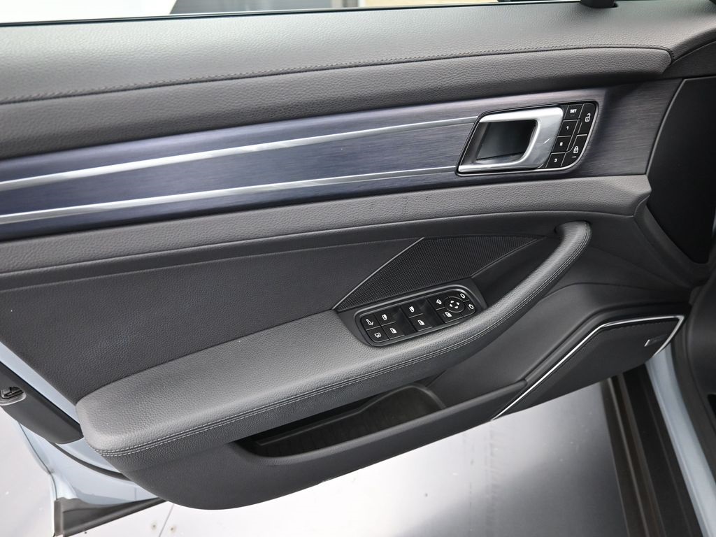 2022 Porsche Panamera E-Hybrid 4 photo 19