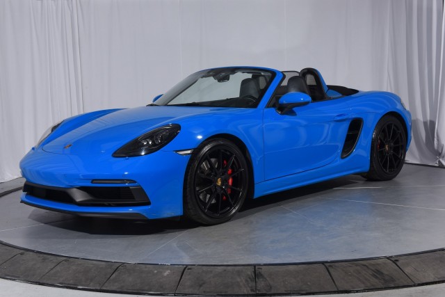 Certified Pre-Owned 2025 Porsche 718 Boxster S 2D