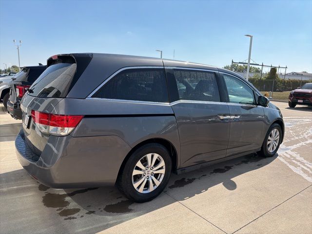 2016 Honda Odyssey EX-L photo 2