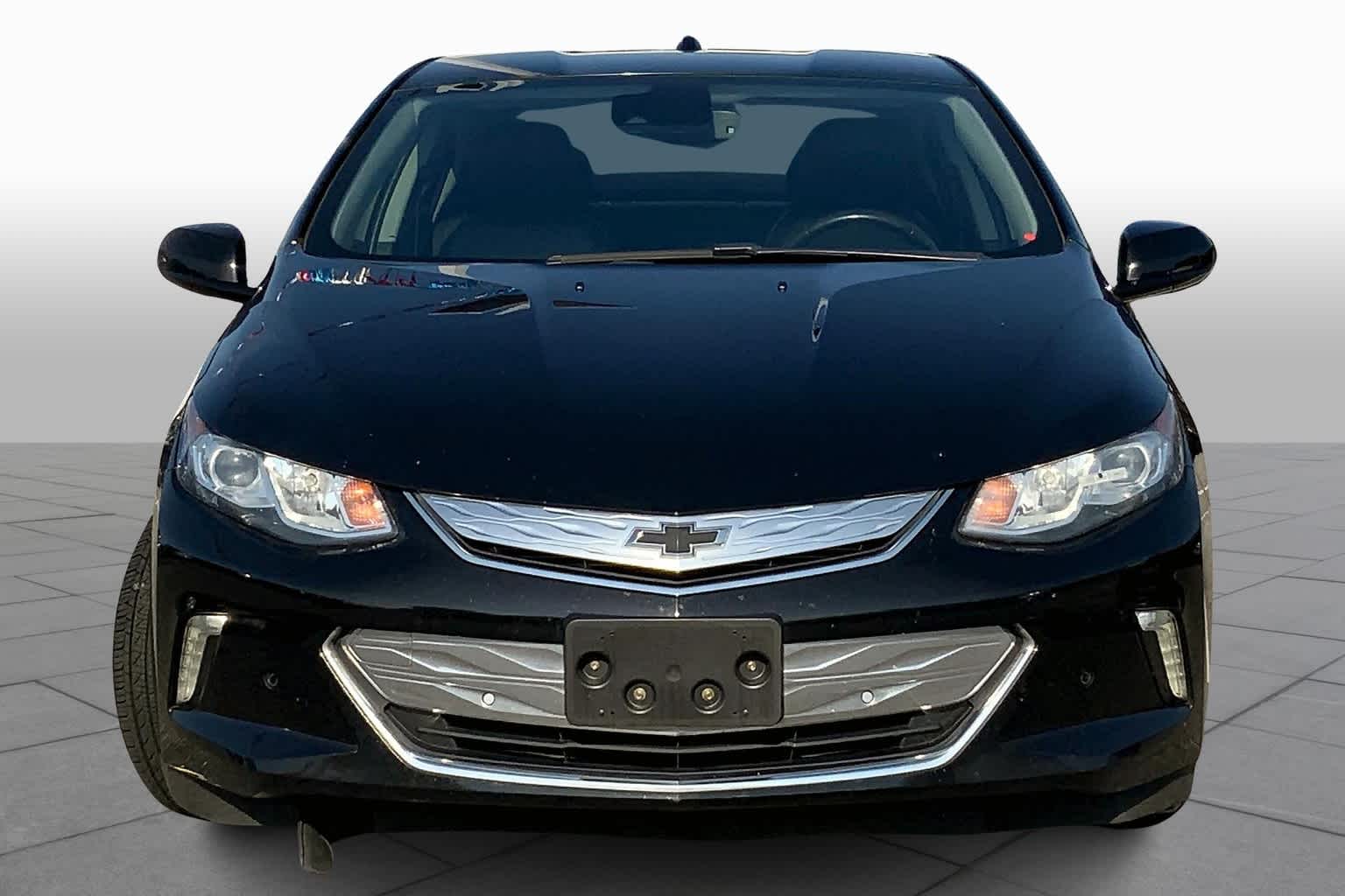 2018 Chevrolet Volt Premier photo 3