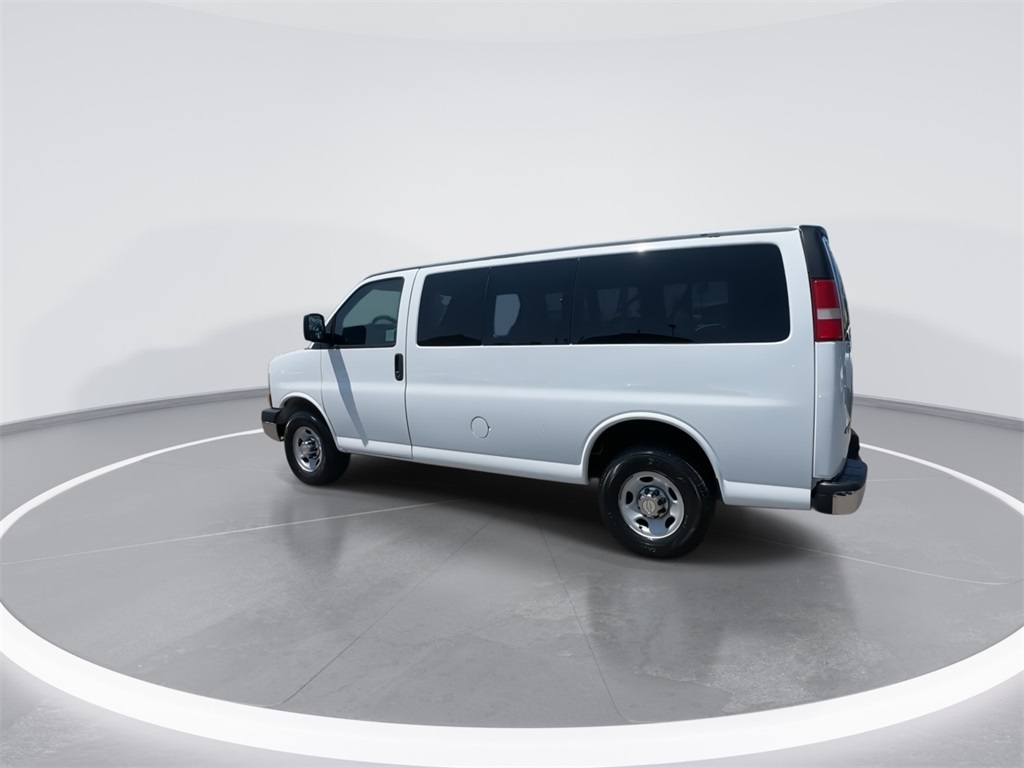 2014 Chevrolet Express 3500 LT photo 10