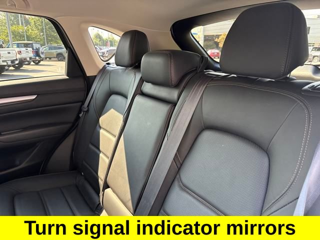 2023 Mazda CX-5 2.5 S Preferred photo 17