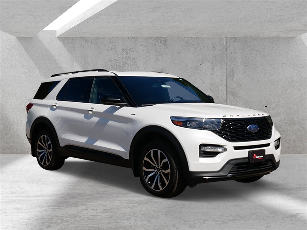 2022 Ford Explorer ST Line's photo