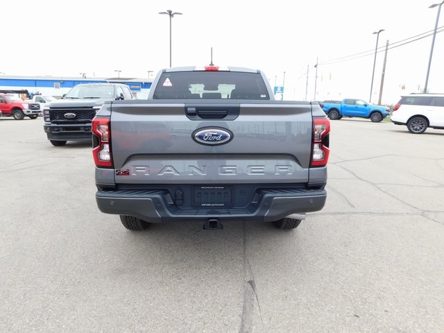 2023 Ford F-150 Lariat photo 2