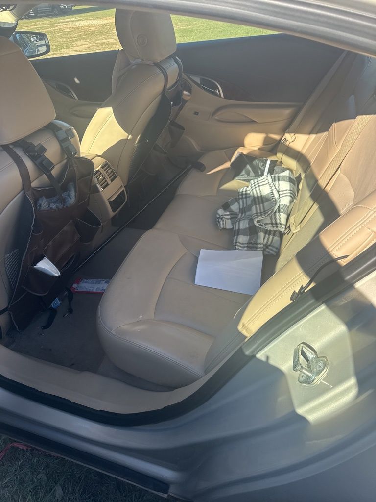 2010 Buick LaCrosse CXL photo 2