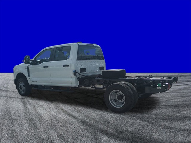 2026 Ford F-350 photo 6