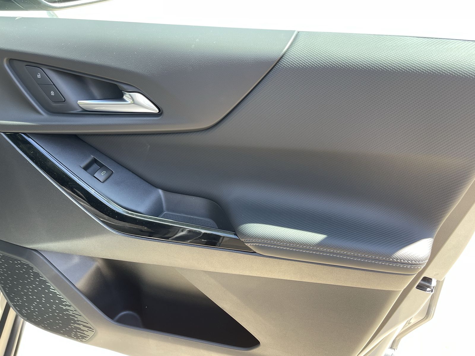 2026 Chevrolet Equinox LT photo 7